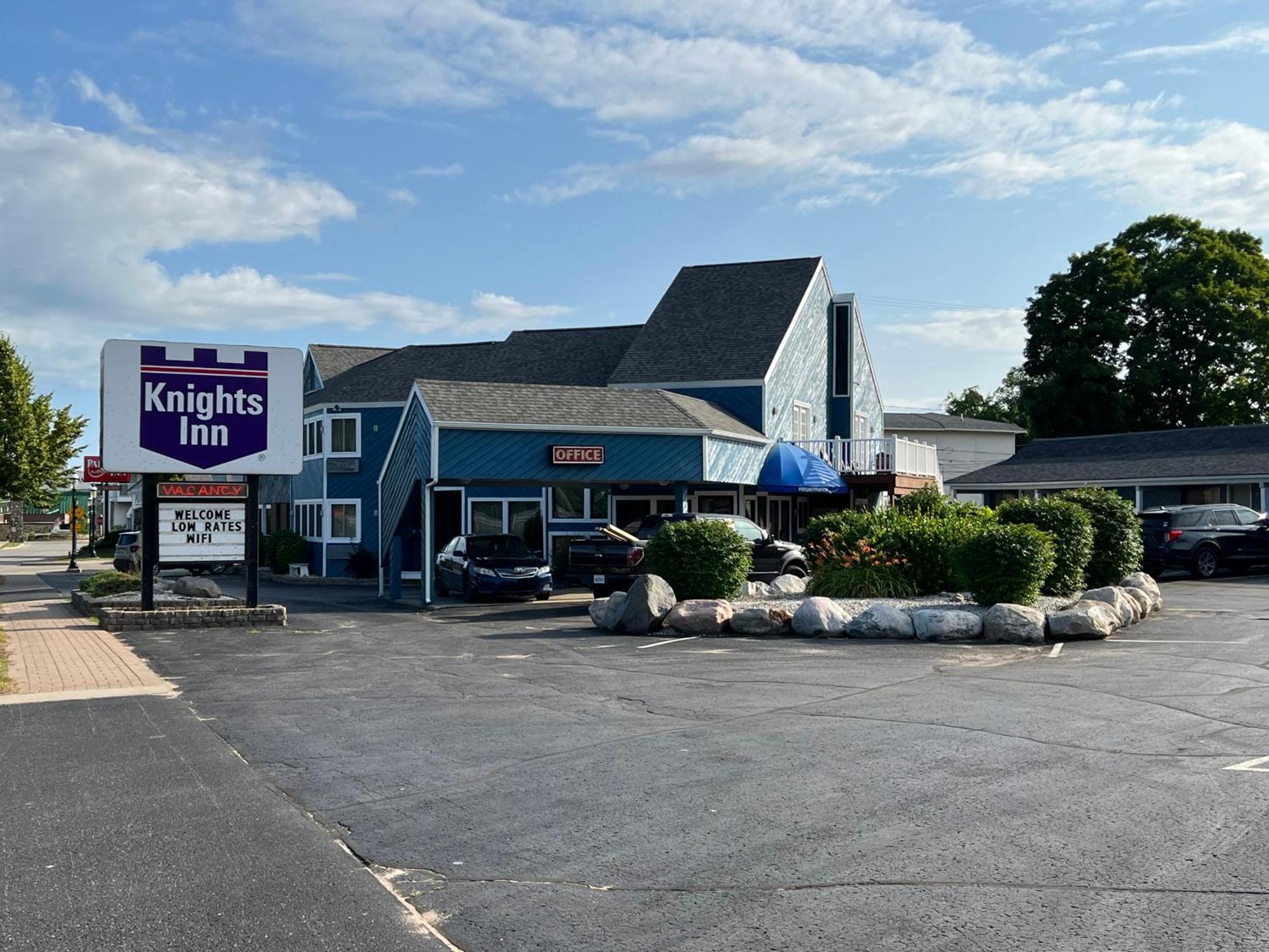 Knights Inn Mackinaw Stadt Exterior foto